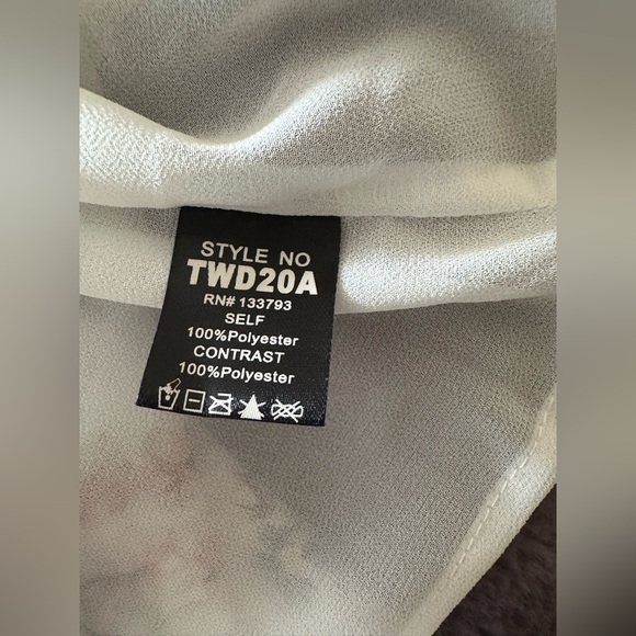 NWOT POL Floral Midi Dress High Low Hem Size Small Oversized - Picture 7 of 8